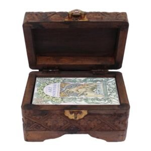 Baú de Madeira com Flores Entalhadas - Imagem 4