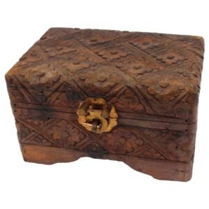 Baú de Madeira com Flores Entalhadas - Imagem 3